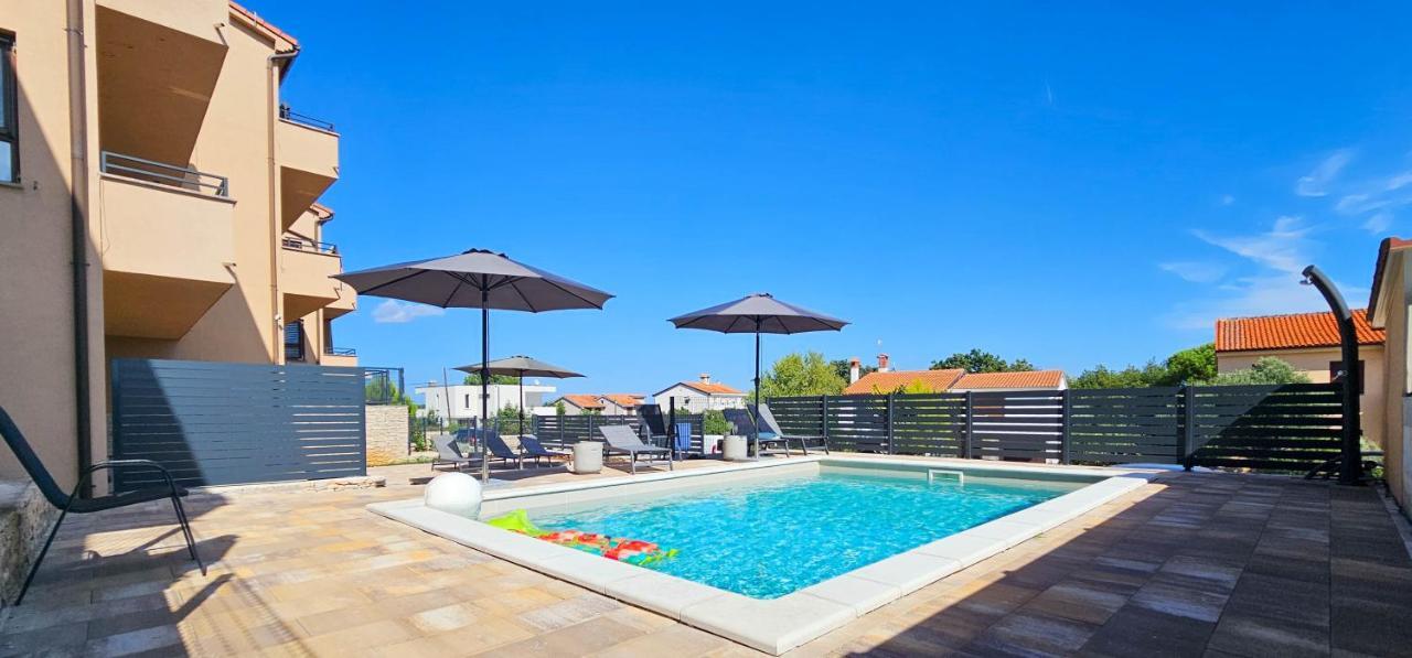 Apartment Bluemare B3 With Shared Pool Ližnjan Εξωτερικό φωτογραφία