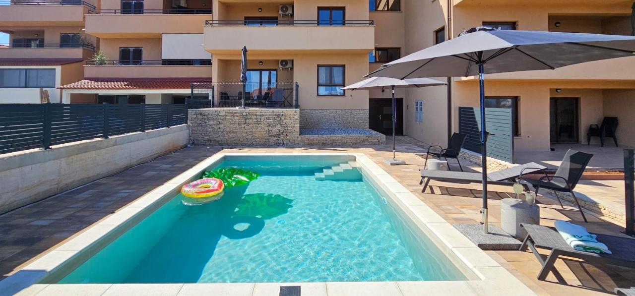 Apartment Bluemare B3 With Shared Pool Ližnjan Εξωτερικό φωτογραφία